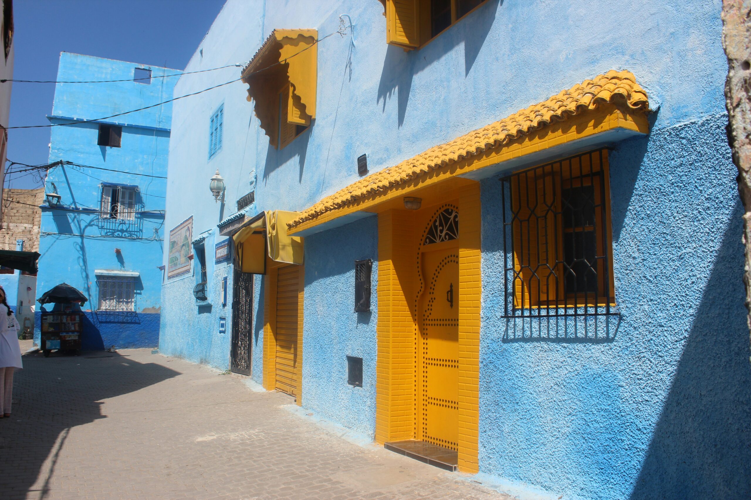 Generic stylish background image for vocabulary article: "buen"