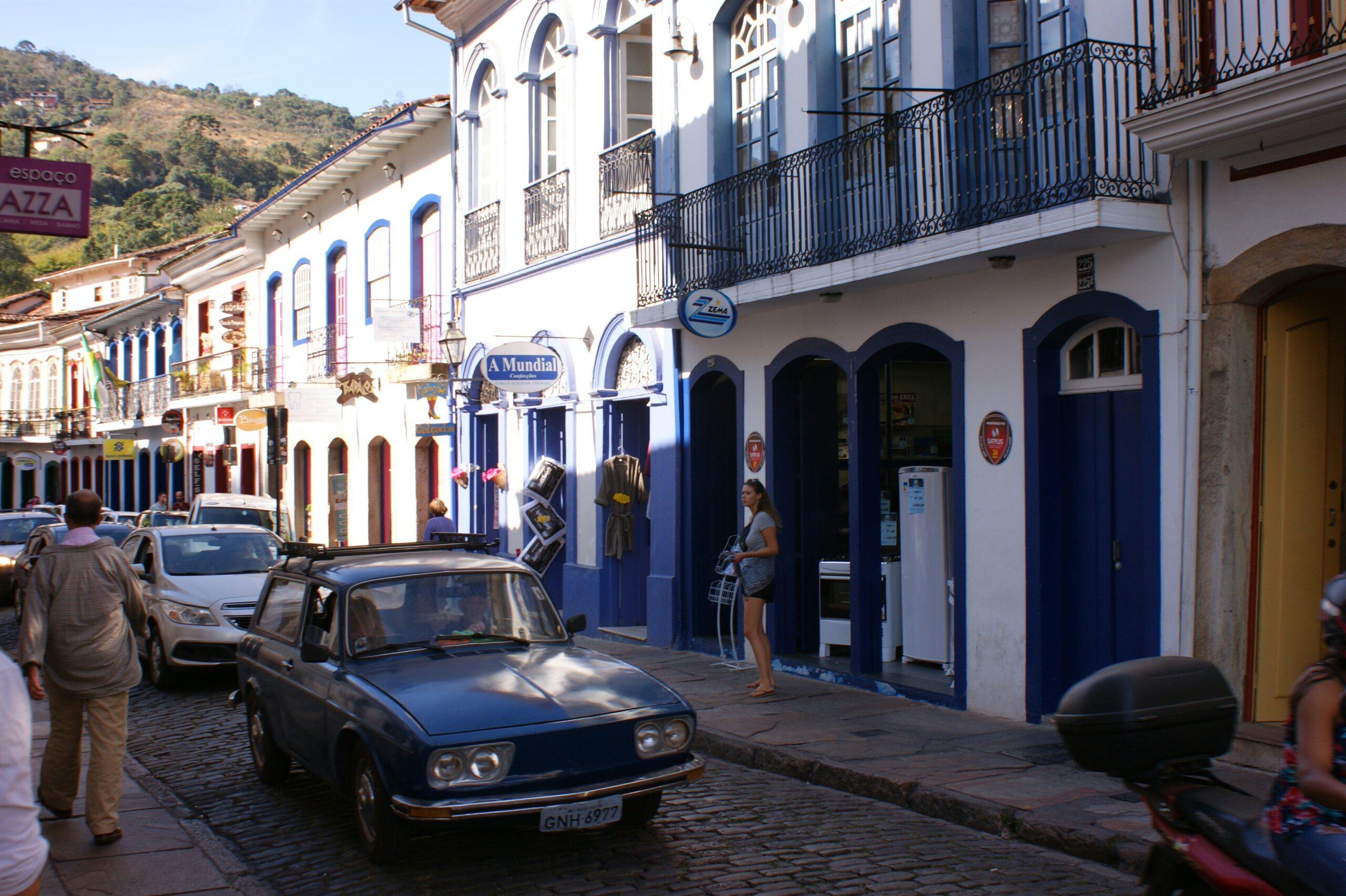 Generic stylish background image for vocabulary article: "años"