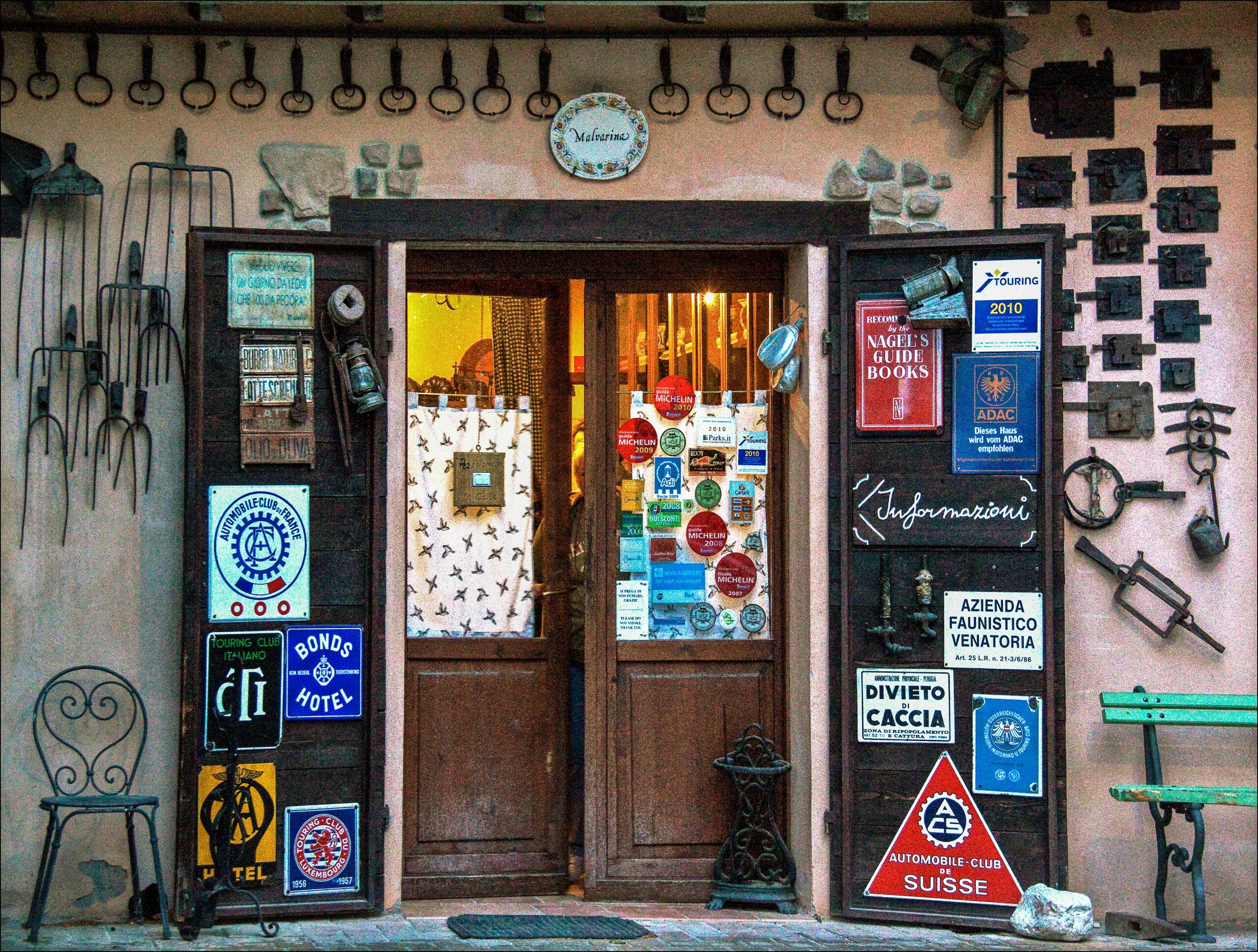Stylish background for Spanish pronunciation article